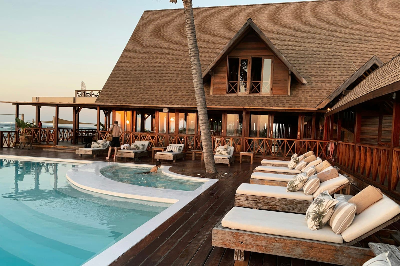 Boutique Hotel & Poolside Suites